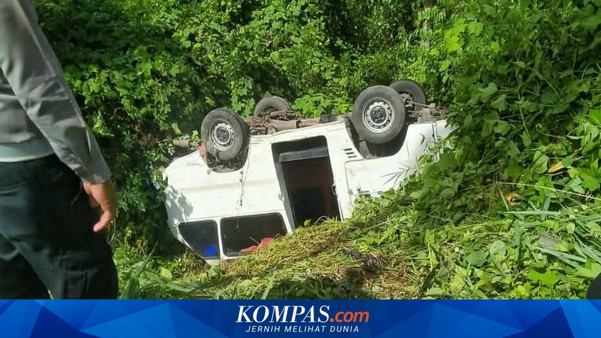 Angkot Bawa 14 Santri Terjun ke Jurang 50 Meter di Mandailing Natal, Empat Orang Luka