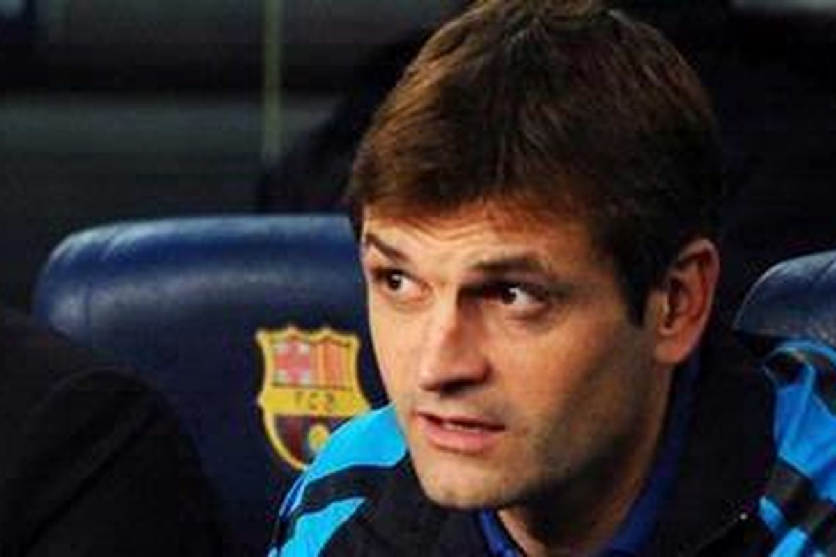 Asisten pelatih Barcelona, Tito Vilanova. Vilanova ditunjuk sebagai pelatih baru Barca pada musim mendatang setelah Pep Guardiola mengumumkan keputusannya untuk meninggalkan klub akhir musim ini dalam keterangan pers di Camp Nou, Jumat (27/4/2012). 