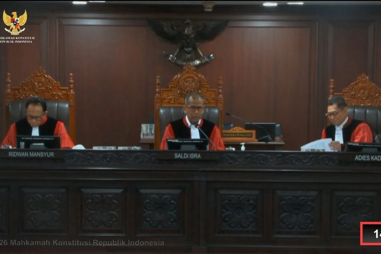 Hakim MK Minta Penjelasan Konkret Komitmen Layanan Rollover dalam Perkara Kuota Internet Hangus
