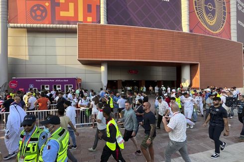 Aplikasi FIFA Error, Penonton Piala Dunia 2022 di Qatar Dikasih Tiket Kertas Tulisan Tangan