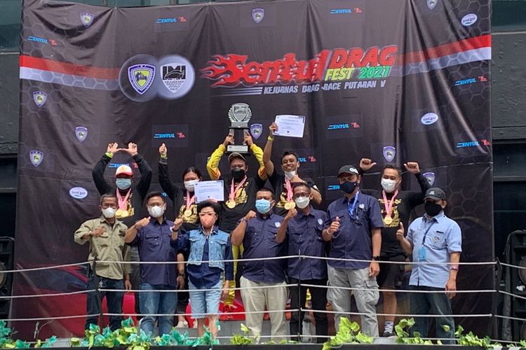 Para pemenang di Sentul Drag Fest 26-28 November 2021.