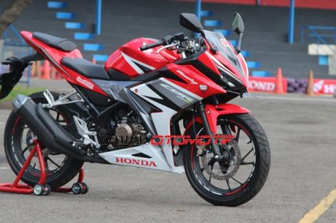 CBR150R Masih Unggul dari R15 dan GSX 150