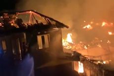 Kebakaran Hanguskan 10 Rumah di Ambon