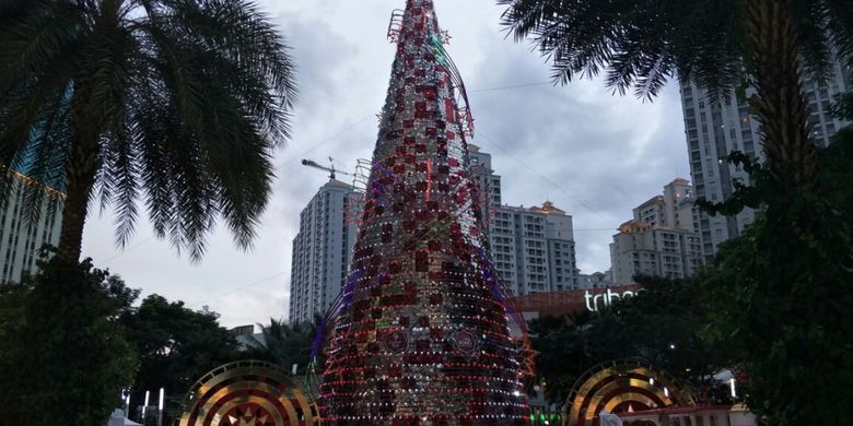 6 Pohon Natal Ikonik Dan Instagramable Di Jakarta Halaman All Kompas Com