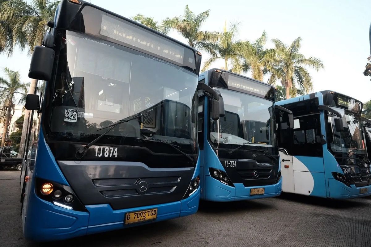 Ilustrasi bus Transjabodetabek Sawangan-Lebak Bulus