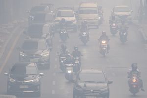 Dua Tahun Pemerintahan yang Terasa Lama