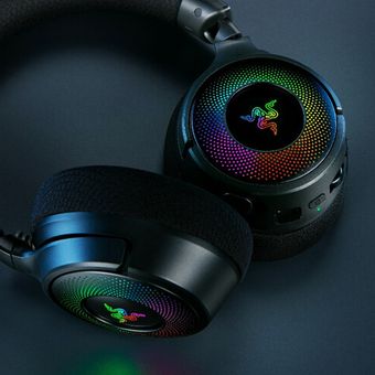 Razer Kraken V4 dibekali 9 zona lighting RGB yang dapat diatur melalui software Chroma Studio