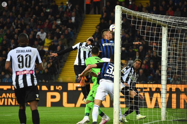 Laga Udinese vs Inter Milan dalam lanjutan Liga Italia di Stadion Dacia Arena berakhir imbang tanpa gol, 4 Mei 2019. 