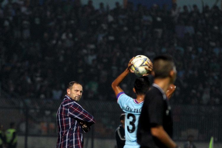 Pelatih Madura United, Dejan Antonic.