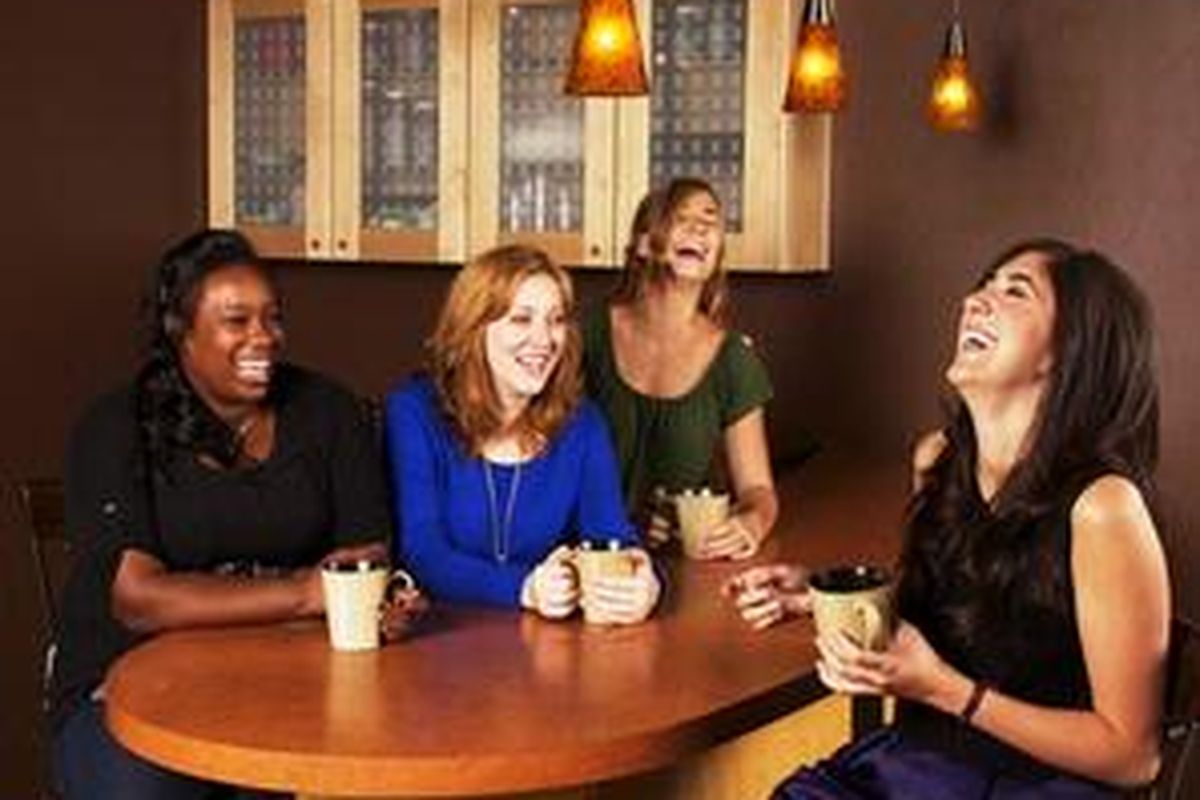 Orang dengan tipe gesit biasanya senang mendominasi pembicaraan.