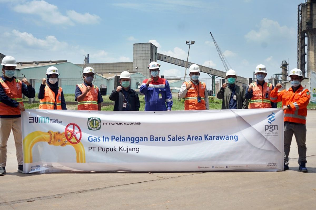 PGN saat melakukan gas in ke PT Pupuk Kujang di Karawang, Jawa Barat