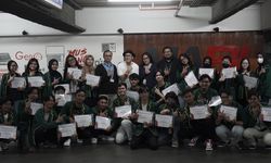 Kalbis Institute Gandeng Mari Institute Gelar Pelatihan Tingkatkan Kemampuan Public Speaking