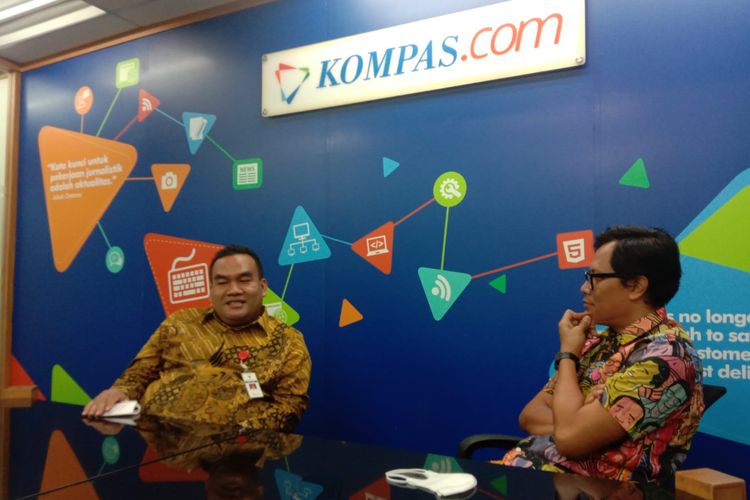 Bupati Blora Arief Rohman dan Pemimpin Redaksi Kompas.com Wisnu Nugroho di Kantor Kompas.com, Rabu (5/10/2022).