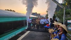 Dilengkapi Kereta Khusus Petani dan Pedagang, Tiket Perdana KA Cikuray Ludes Terjual