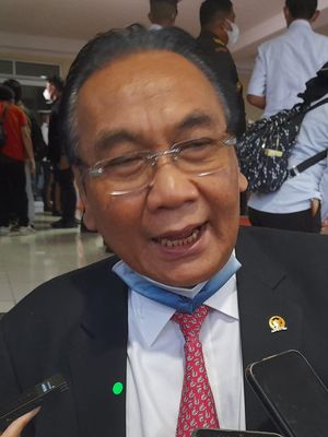 Ketua DPP PDI-P bidang Pemenangan Pemilu Bambang Wuryanto ditemui di Universitas Pertahanan, Bogor, Jawa Barat, Senin (6/6/2022).