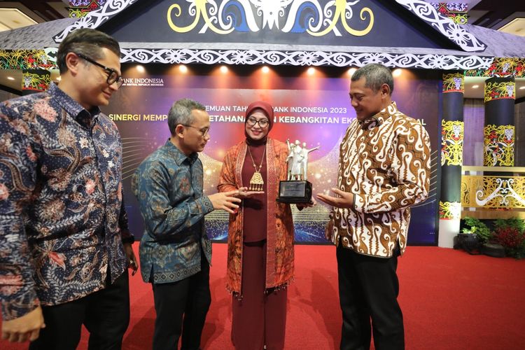 Bank Mandiri mendapatkan 3 penghargaan pada ajang Bank Indonesia Award 2023.