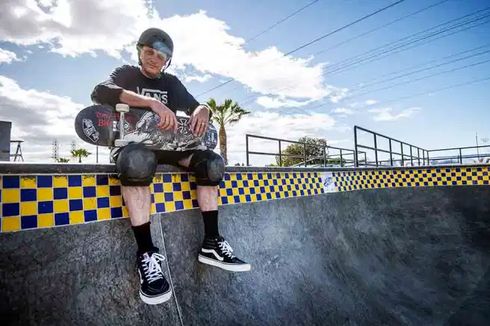 Giliran Vans Gandeng Ikon Skateboard Dunia, Tony Hawk