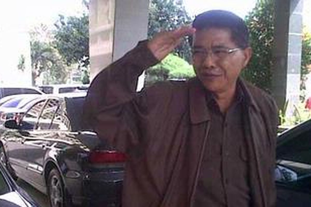 Jaksa Cirus Sinaga saat memenuhi panggilan pemeriksaan di Bareskrim Polri, Rabu (12/1/2011).