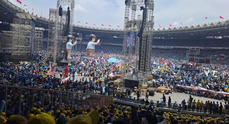 Penampakan Lautan Massa Pendukung Prabowo-Gibran di GBK, Hadiri Kampanye Akbar