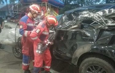 Eski nemis ayollar bilan porno