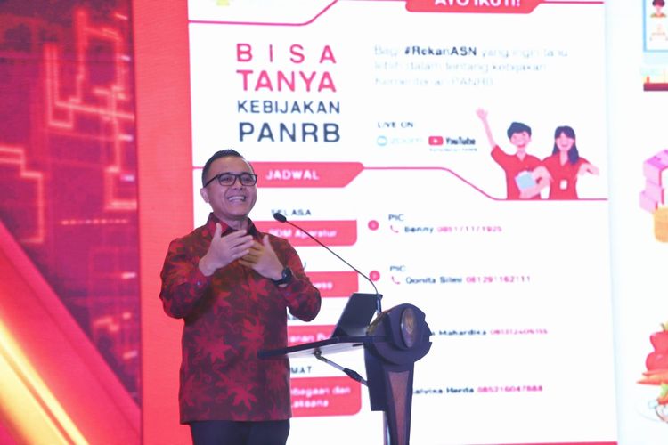 Menteri PANRB Abdullah Azwar Anas menyampaikan sambutan dalam Peresmian 12 Mal Pelayanan Publik, Jakarta, Selasa (26/9/2023).