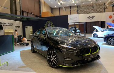 Ilustrasi booth BMW dan MINI di GIIAS 2022