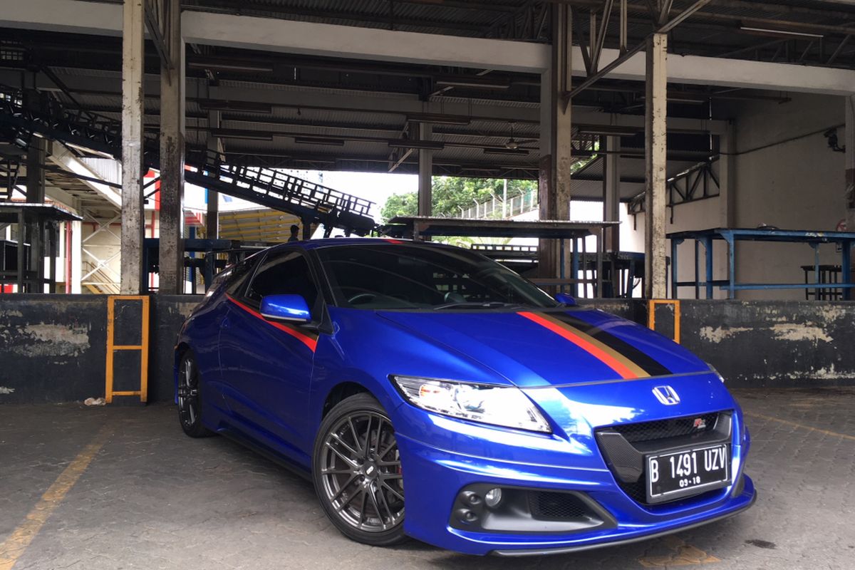 Honda CR-Z Mugen punya penampilan menawan dari ciri khusus