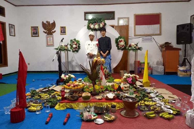 Cecep Sri Suryana, Generasi Muda Penghayat Kepercayaan Aliran Kebatinan Perjalanan asal Cimahi Jawa Barat membagikan ceritanya memilih berkuliah di Prodi Pendidikan Kepercayaan Terhadap Tuhan Yang Maha Esa, Fakultas Bahasa dan Budaya Universitas 17 Agustus 1945 Semarang (Untag) Semarang. (Fatah Akrom/KOMPAS.com)