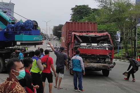 Polri Sebut Kecelakaan Truk di Rapak Balikpapan karena Rem Blong