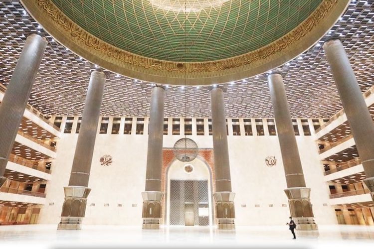 Kondisi dan suasana ruangan Masjid Istiqlal