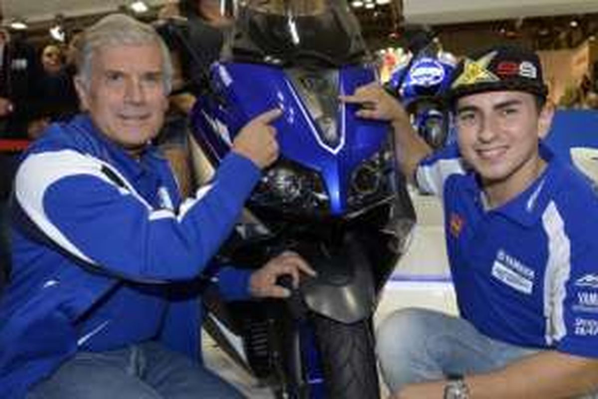 Giacomo Agostini bersama dengan Jorge Lorenzo