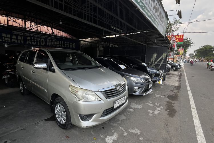 Rupiah Melemah, Harga Mobil Bekas Bakal Ikut Naik?