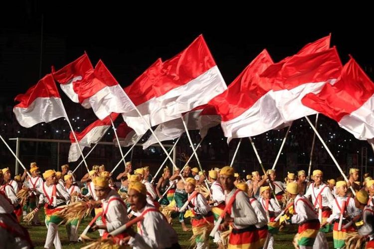 Selepas upacara penganugerahan pelaku, pembina dan penggerak olahraga, para penonton peringatan Haornas 2018 kembali disuguhkan hiburan berupa Konser Kolosal Haornas 2018, Timurku Indonesia Berjaya yang menampilkan tarian perang soya-soya, serta pertunjukan bambu gila dan cakaiba.