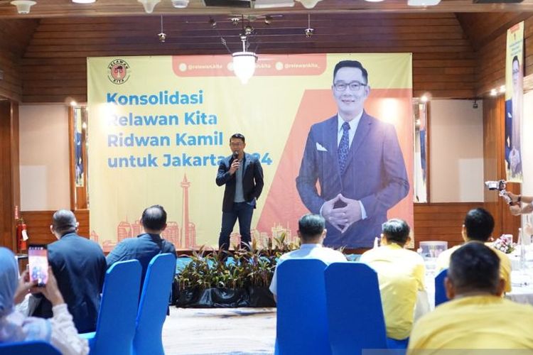 Mantan Gubernur Jawa Barat Ridwan Kamil saat acara konsolidasi Relawan Kita (RK) di Jakarta, Sabtu (22/6/2024).