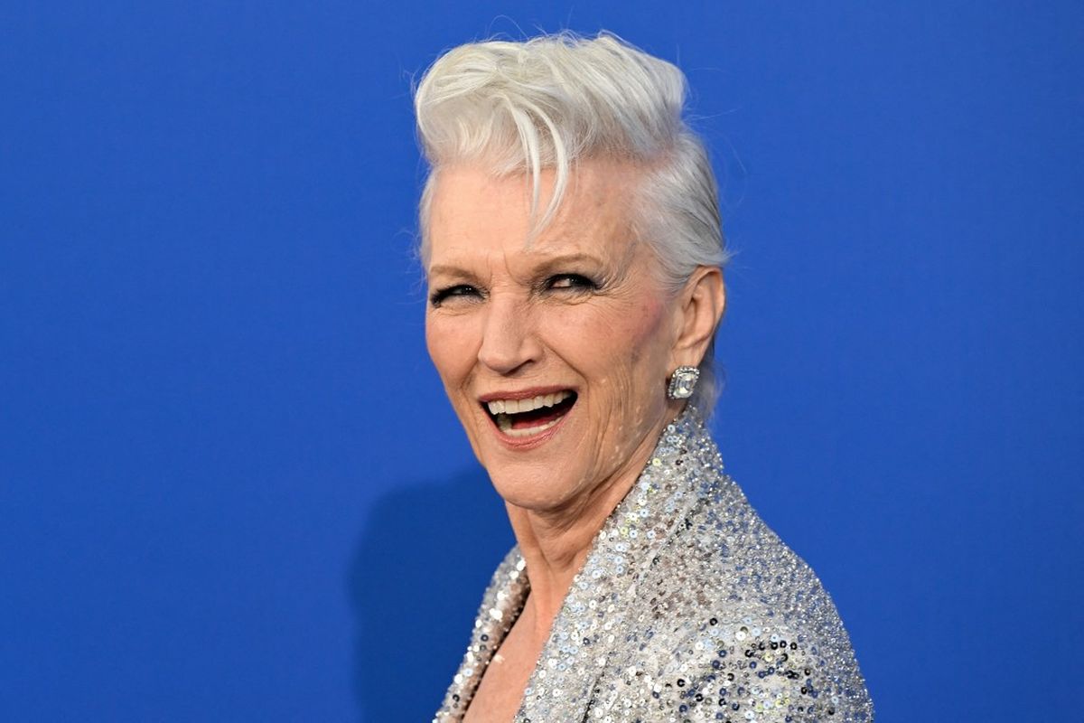 Model  peranakan Kanada-Afrika Selatan, Maye Musk, saat menghadiri acara tahunan amfAR Cinema Against AIDS Cannes Gala di Hotel du Cap-Eden-Roc di Cap d'Antibes, Perancis, di sela-sela Festival Film Cannes ke-76, pada 25 Mei 2023