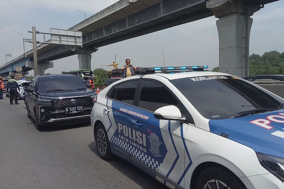 Contraflow Tol Jakarta-Cikampek dari Km 47 mulai diberlakukan