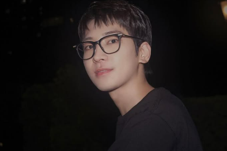 Wonwoo SEVENTEEN Umumkan Pendaftaran Wajib Militer