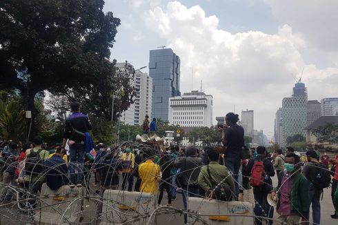 Jaga Demo Tolak Omnibus Law, 260 Petugas Satpol PP Jaksel Dikerahkan Bantu TNI-Polri