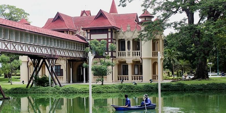 Salah satu sudut Sanam Chandra Palace di Nakhon Pathom. Istana ini merupakan kediaman Raja Vajiravudh (Rama VI). 