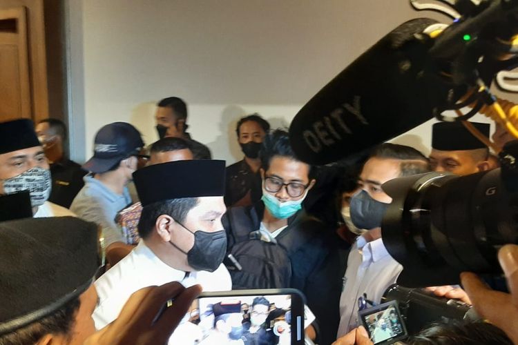 Menteri BUMN Erick Thohir ditunjuk sebagai Ketua Steering Committee (Panitia Pengarah) rangkaian acara peringatan satu abad Nahdlatul Ulama (NU), ditemui di Hotel Sultan Jakarta, Senin (20/6/2022).