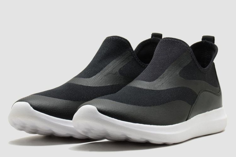 Raijin white-black, seri sneaker baru dari Brodo