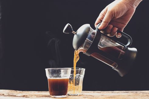 Tips Membuat Kopi Menggunakan French Press saat Kerja dari Rumah