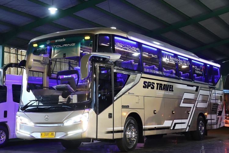 Bus baru PO SPS Travel dengan bodi Skylander facelift Vision 8 Touring