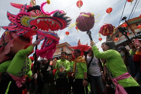 Ritual Buka Mata 9 Naga Meriahkan Cap Go Meh di Singkawang