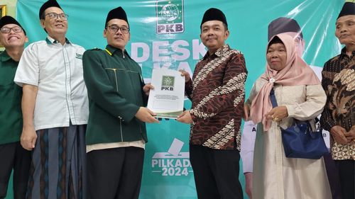 Pejabat Kemenkop-UKM Saefudin Ikut Ramaikan Pilkada Banyumas, Daftar ke PKB dan Gerindra
