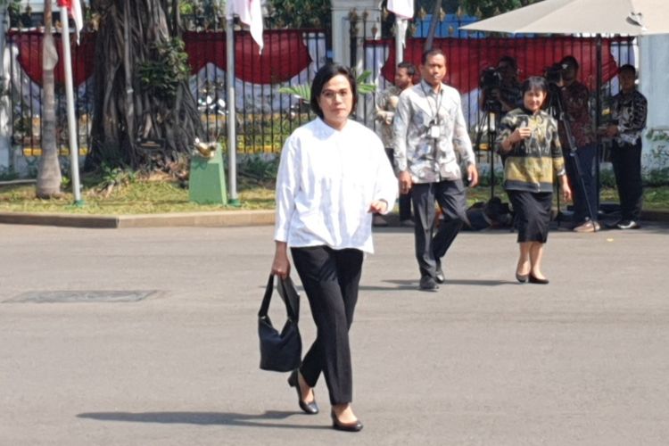 Presiden Joko Widodo kembali memanggil sejumlah tokoh yang menjadi calon menteri, Selasa (22/10/2019) hari ini. Tokoh pertama yang datang adalah Sri Mulyani, Menteri Keuangan di Kabinet Kerja Jokowi-Jk. 