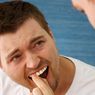 6 Penyebab Gigi Retak dan Cara Mengatasinya