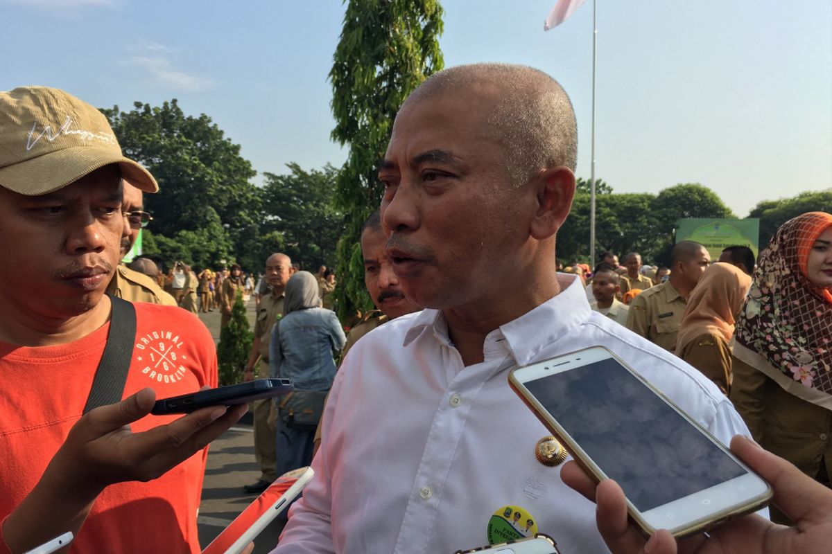 Wali Kota Bekasi, Rahmat Effendi usai melakukan apel di Pemkot Bekasi, Senin (12/6/2017) pagi. 