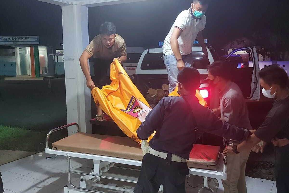 Mayat tanpa identitas dibawa ke RSMY Bengkulu