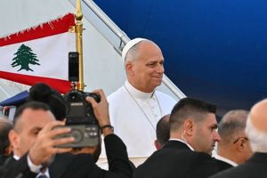 Paus Leo XIV Sebut Debat dengan Trump soal Iran Bukan Kepentingannya 